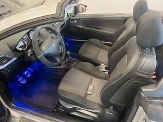 Peugeot 207 CC 9 of 30