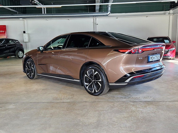 Mazda 6 2 of 5