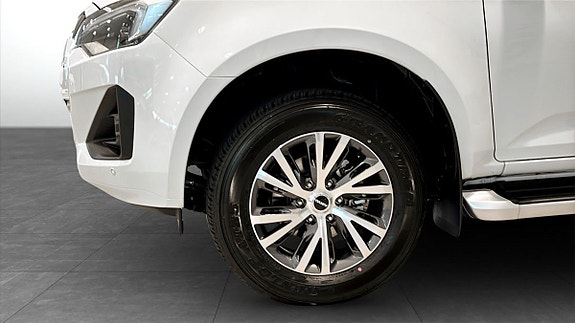 Isuzu D-max 9 of 17