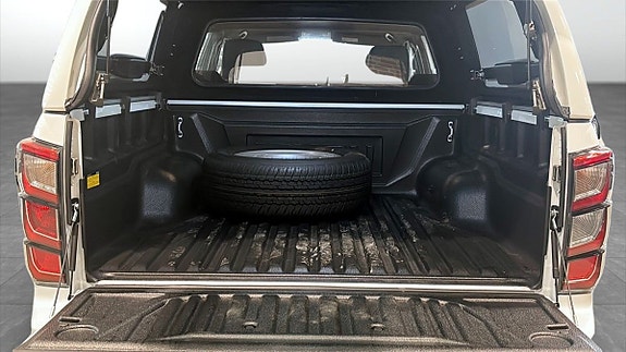 Isuzu D-max 10 of 17