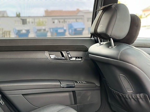 Mercedes-Benz S500 17 of 27