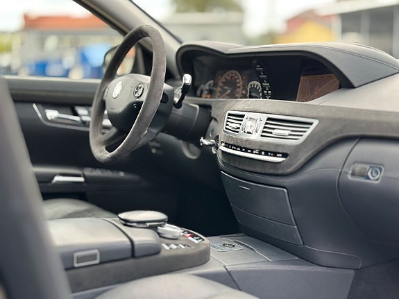 Mercedes-Benz S500 20 of 27