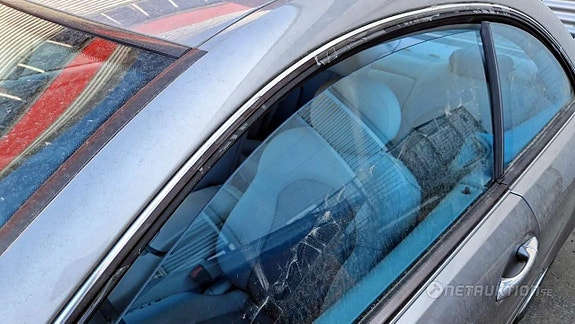Mercedes-Benz CLK200 14 of 16