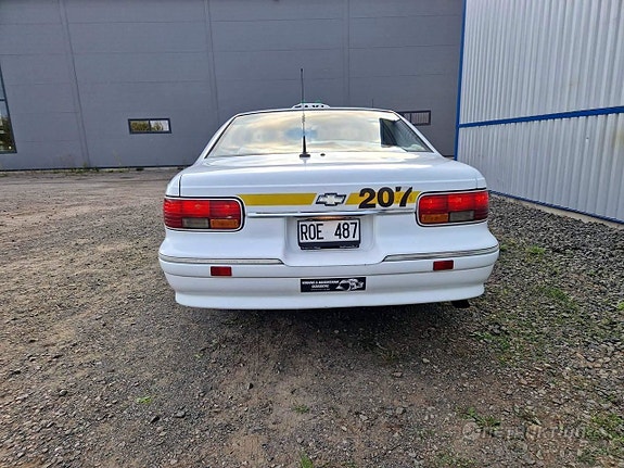 Chevrolet Caprice 5 of 22