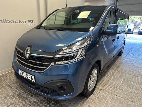 Renault Trafic 2 of 12