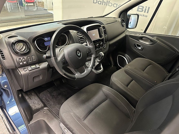 Renault Trafic 5 of 12