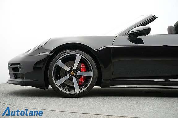 Porsche 911 11 of 30