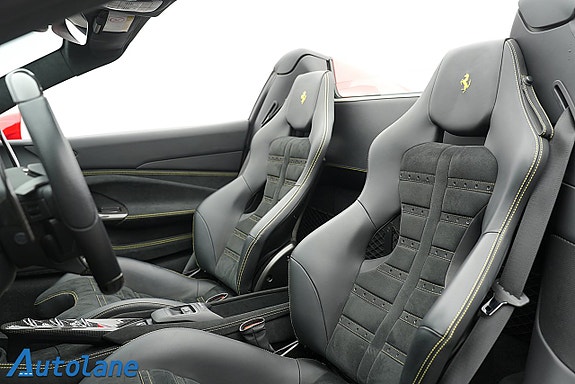 Ferrari F8 Tributo 25 of 30