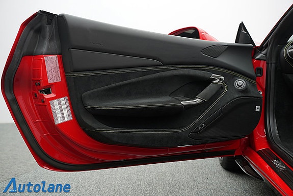 Ferrari F8 Tributo 30 of 30