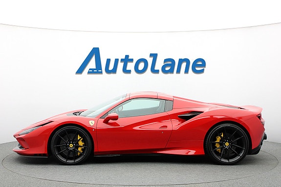 Ferrari F8 Tributo 8 of 30