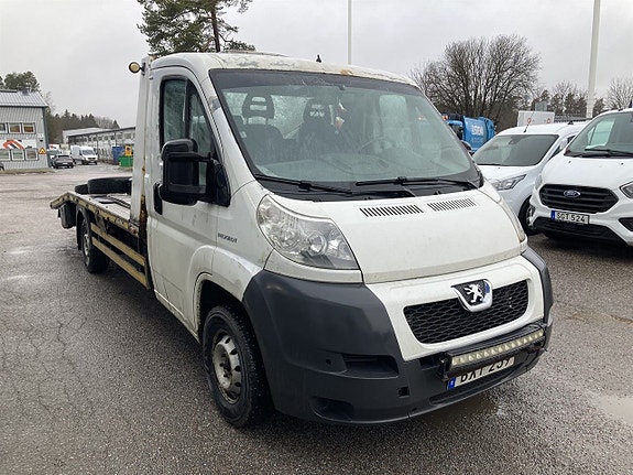 Peugeot Boxer 335 2 of 5