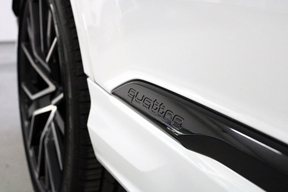 Audi Q7 12 of 25