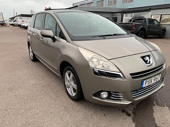 Peugeot 5008 7 of 12