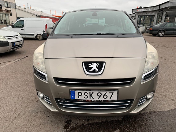 Peugeot 5008 8 of 12