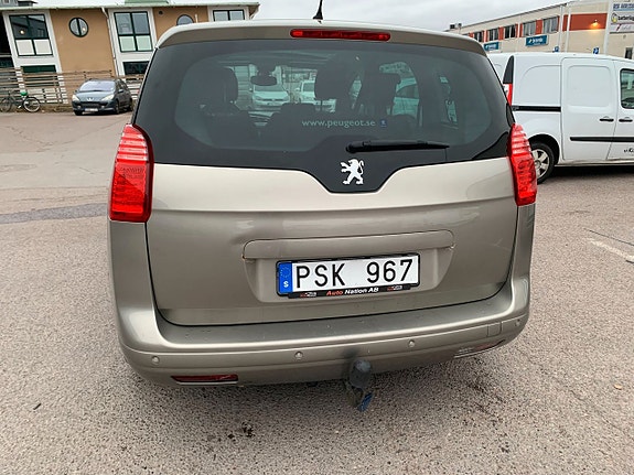 Peugeot 5008 4 of 5