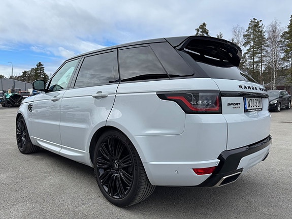 Land Rover Range Rover Sport 4 of 5