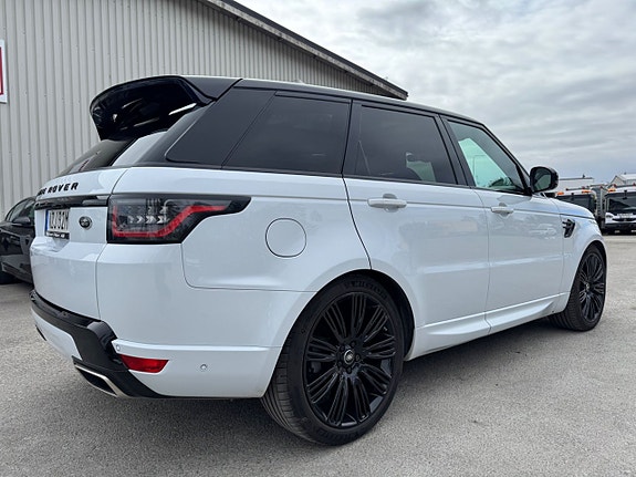 Land Rover Range Rover Sport 5 of 5