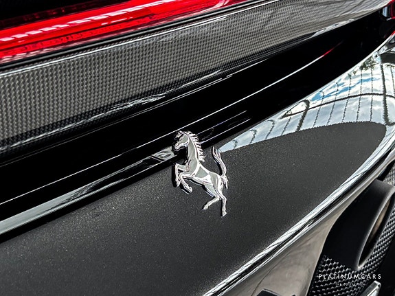 Ferrari SF90 Spider 22 of 23