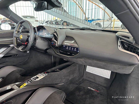 Ferrari SF90 Spider 7 of 23