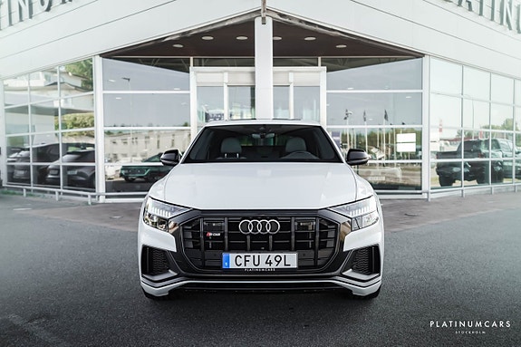 Audi SQ8 3 of 20