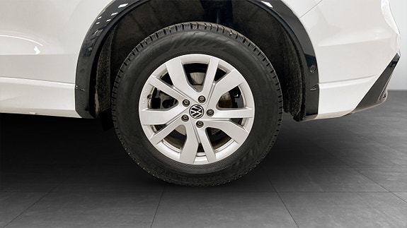 Volkswagen Tiguan 6 of 13
