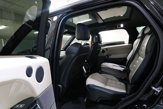 Land Rover Range Rover Sport 13 of 16