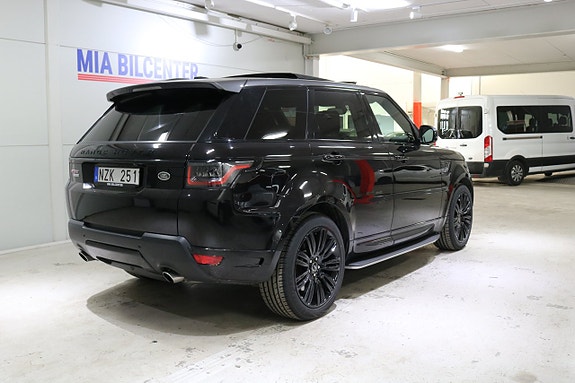Land Rover Range Rover Sport 7 of 16