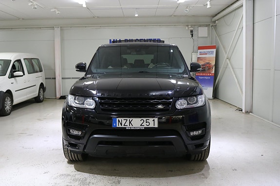 Land Rover Range Rover Sport 3 of 5