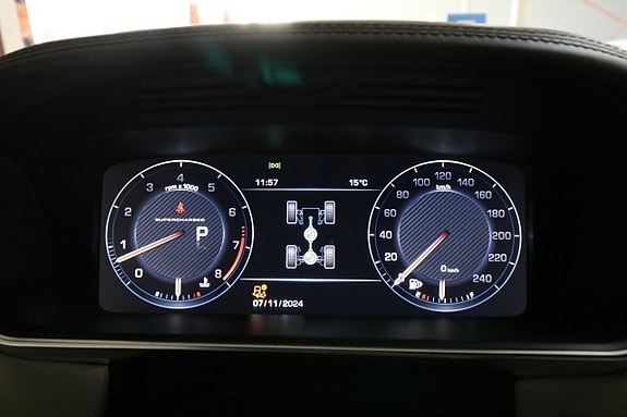 Land Rover Range Rover Sport 16 of 16