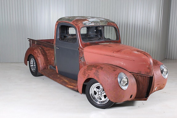 Ford Custom 10 of 26