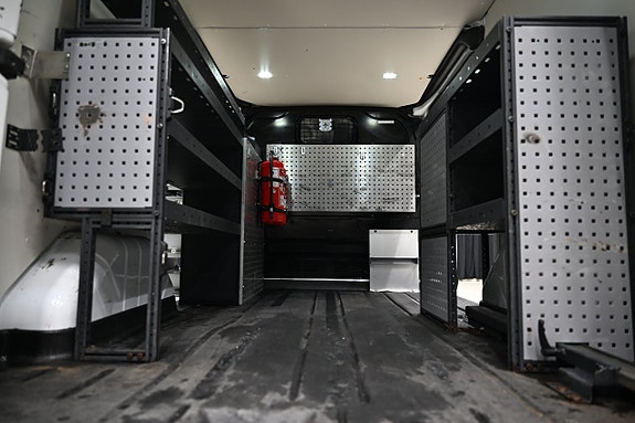 Ford Transit Custom 18 of 30