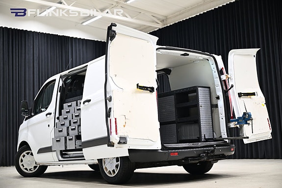 Ford Transit Custom 7 of 30