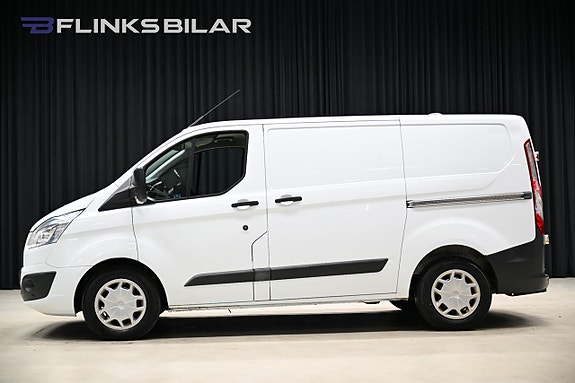 Ford Transit Custom 2 of 30