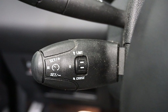 Peugeot 308 18 of 24