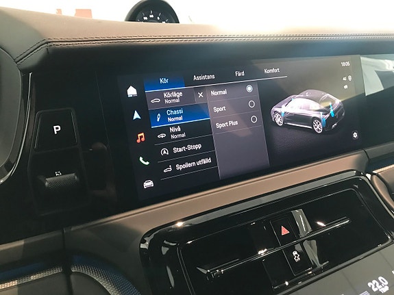 Porsche Panamera 4 10 of 16