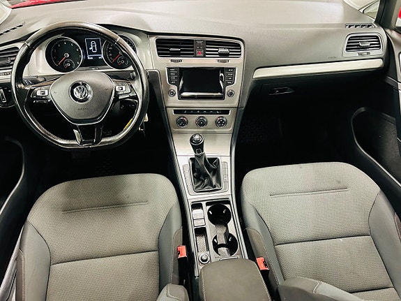 Volkswagen Golf VII 10 of 16