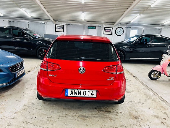 Volkswagen Golf VII 6 of 16