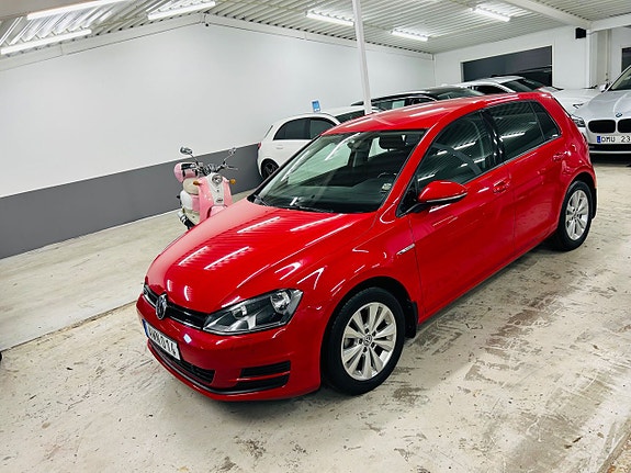 Volkswagen Golf VII 2 of 16