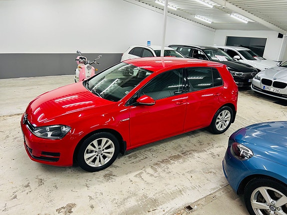 Volkswagen Golf VII 3 of 16
