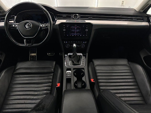 Volkswagen Passat Alltrack 11 of 24