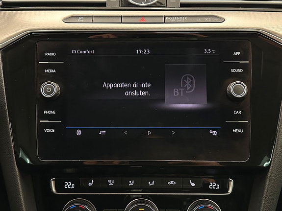 Volkswagen Passat Alltrack 16 of 24