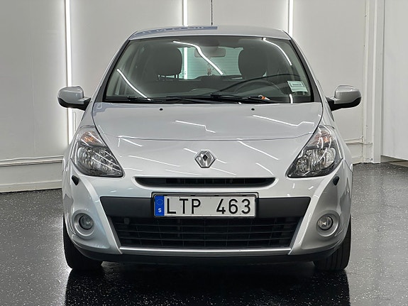 Renault Clio 2 of 5