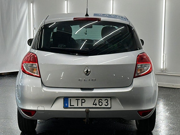 Renault Clio 6 of 17