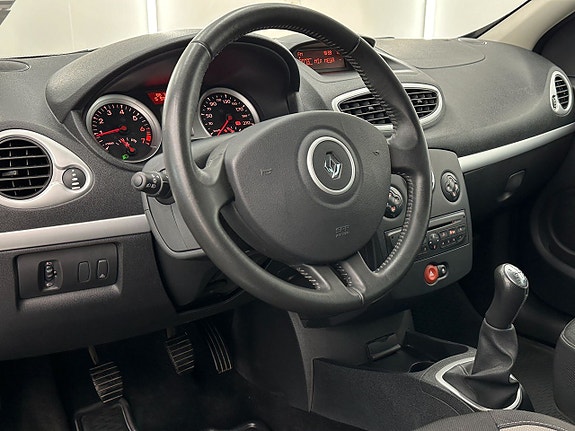 Renault Clio 7 of 17