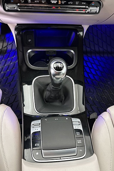 Mercedes-Benz B180 16 of 19