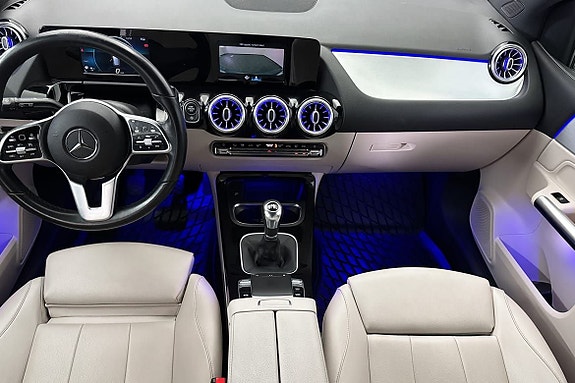 Mercedes-Benz B180 6 of 19