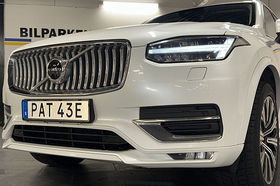 Volvo XC90 4 of 5