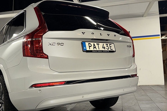 Volvo XC90 7 of 18