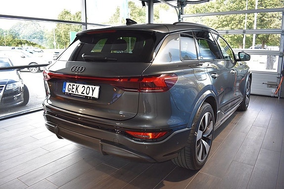 Audi Q6 e-tron 3 of 5