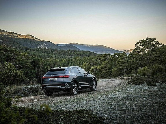 Audi Q5 4 of 5